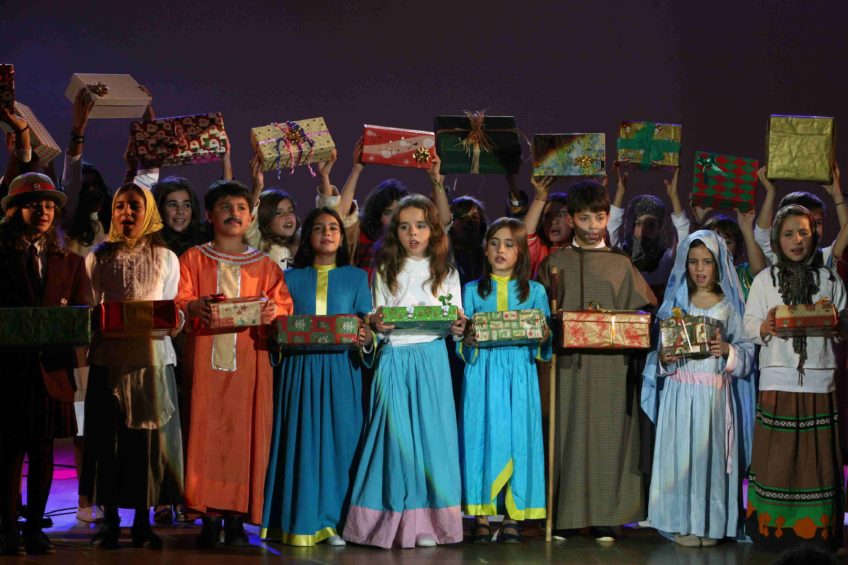 Festa do 75º aniversário da Queen Elizabeth’s School